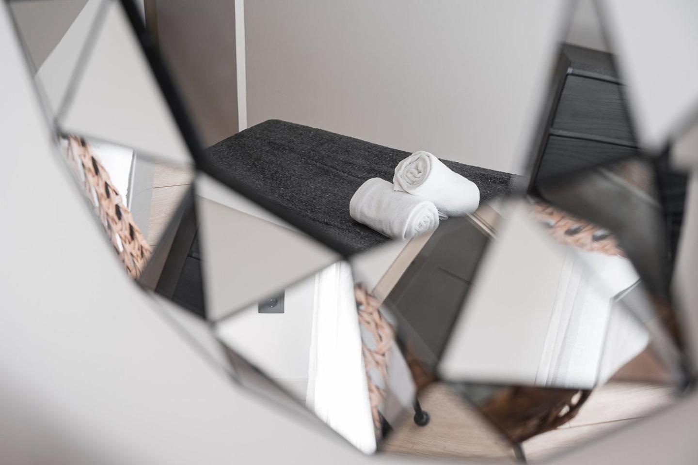 Guestready - Quental Wallpaper Near Marques Square Porto Exterior foto